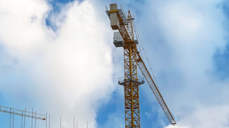 建筑工程施工合同与劳务合同：本质区别与关键要素